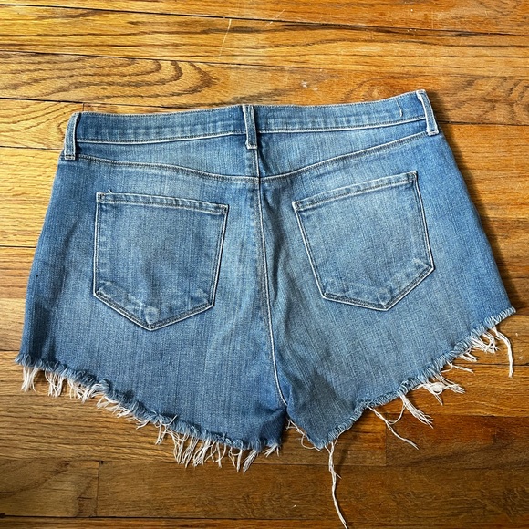 L’agence Audrey mid-rise shorts in Ashford - Size 30 - Picture 2 of 4